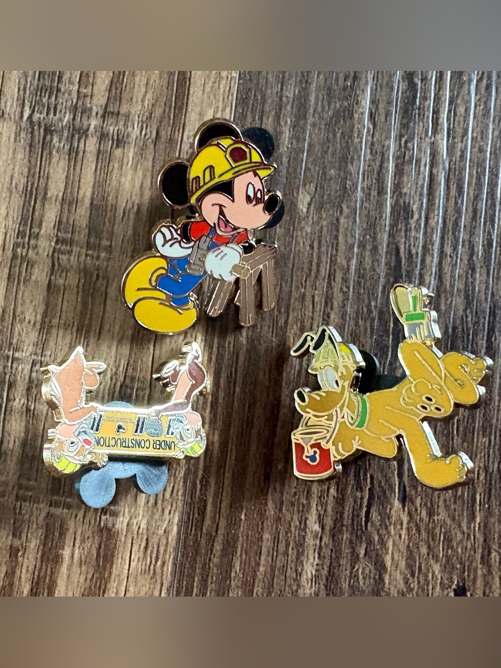 Disney’s Wilderness Lodge Construction pins set new